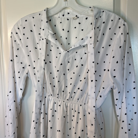 Elegant White Polka Dot Dress - Picture 4 of 13